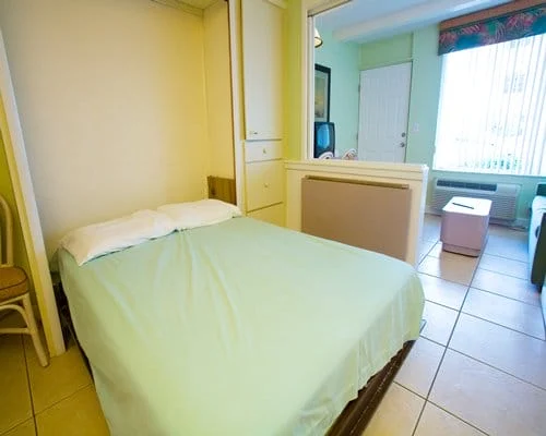 Fantasy Island Resort full bed