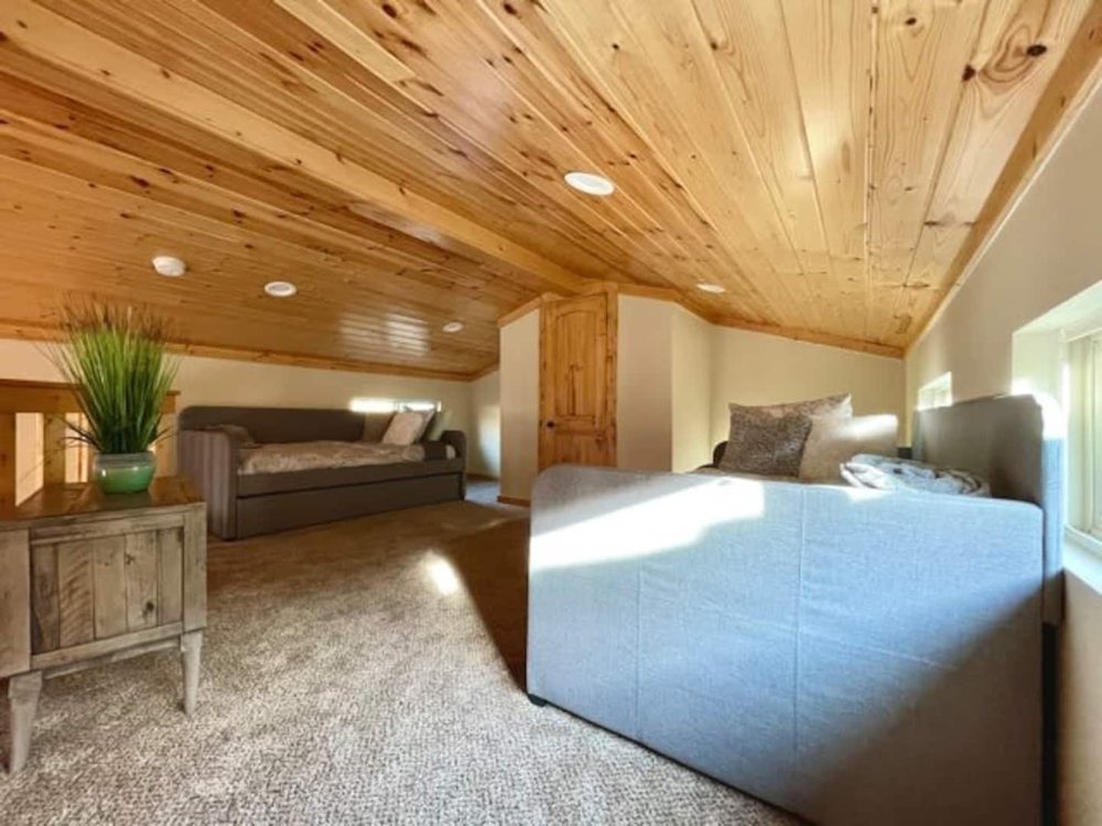 Fisherman’s Cove Lakeside Resort loft