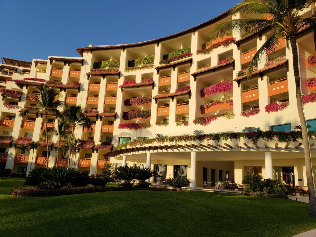 Grand Velas International Residence exterior
