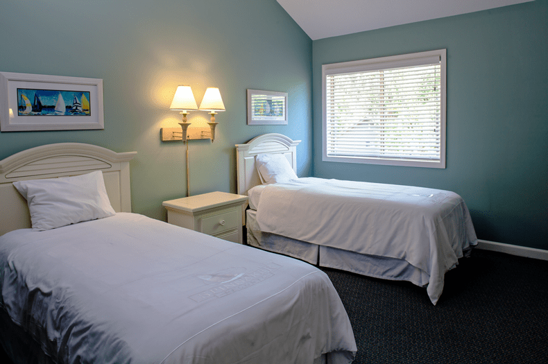 Island Club Of Hilton Head bedroom