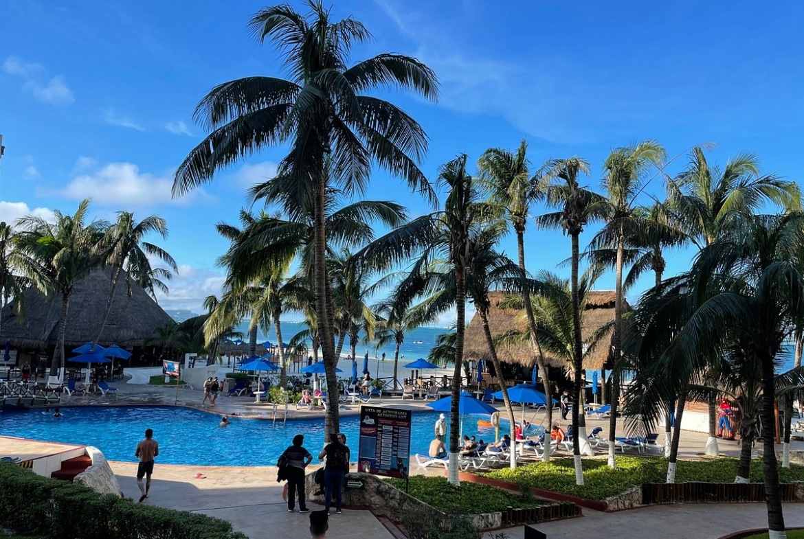 pool beach