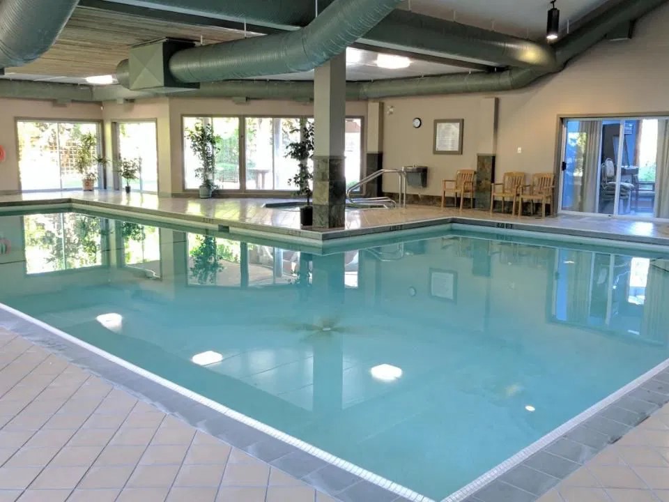 Pacific Shores Resort And Spa pool
