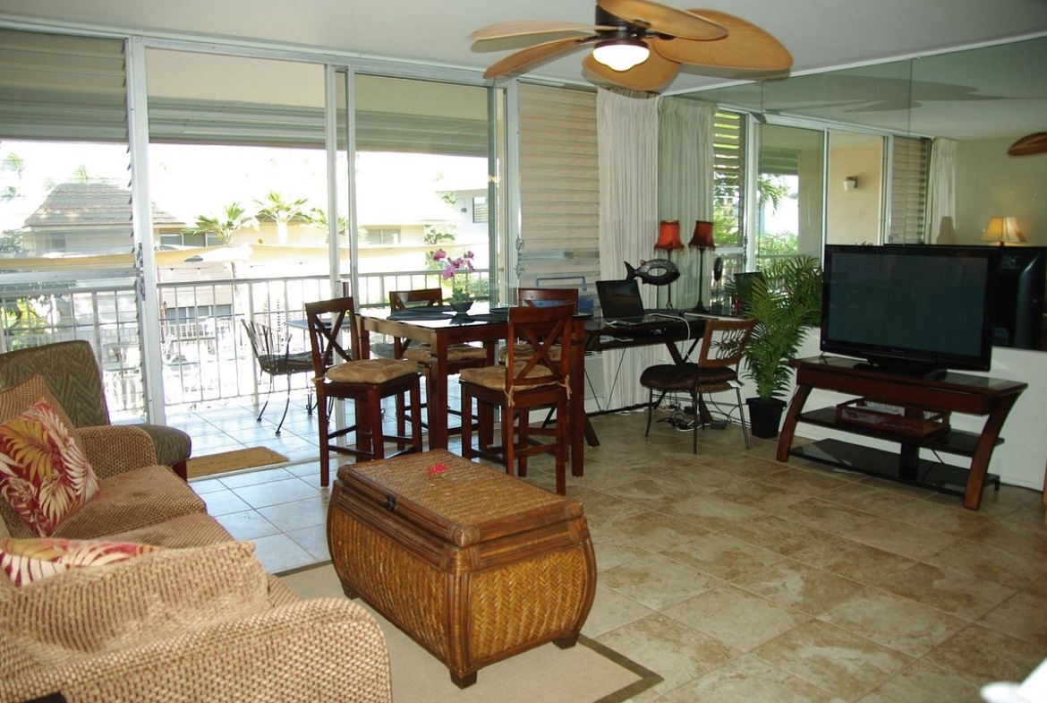 Vacation Internationale Kihei Kai Nani Living Area