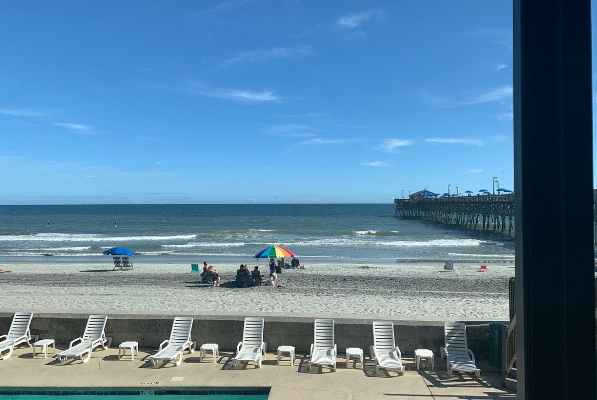Kingfisher Inn beach