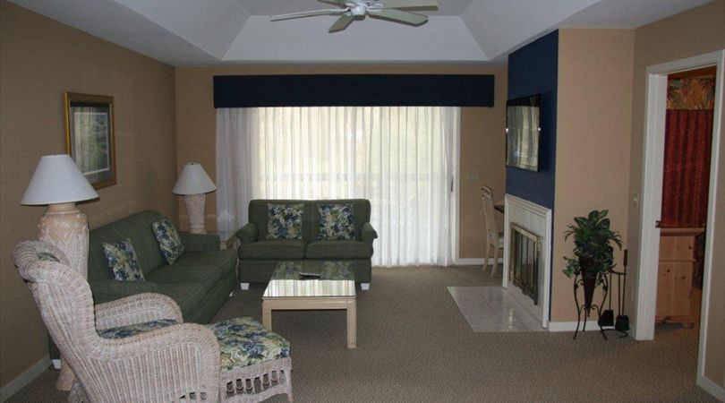 Kingston Cove living