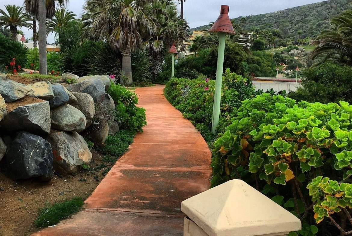 Las Tacas walkway