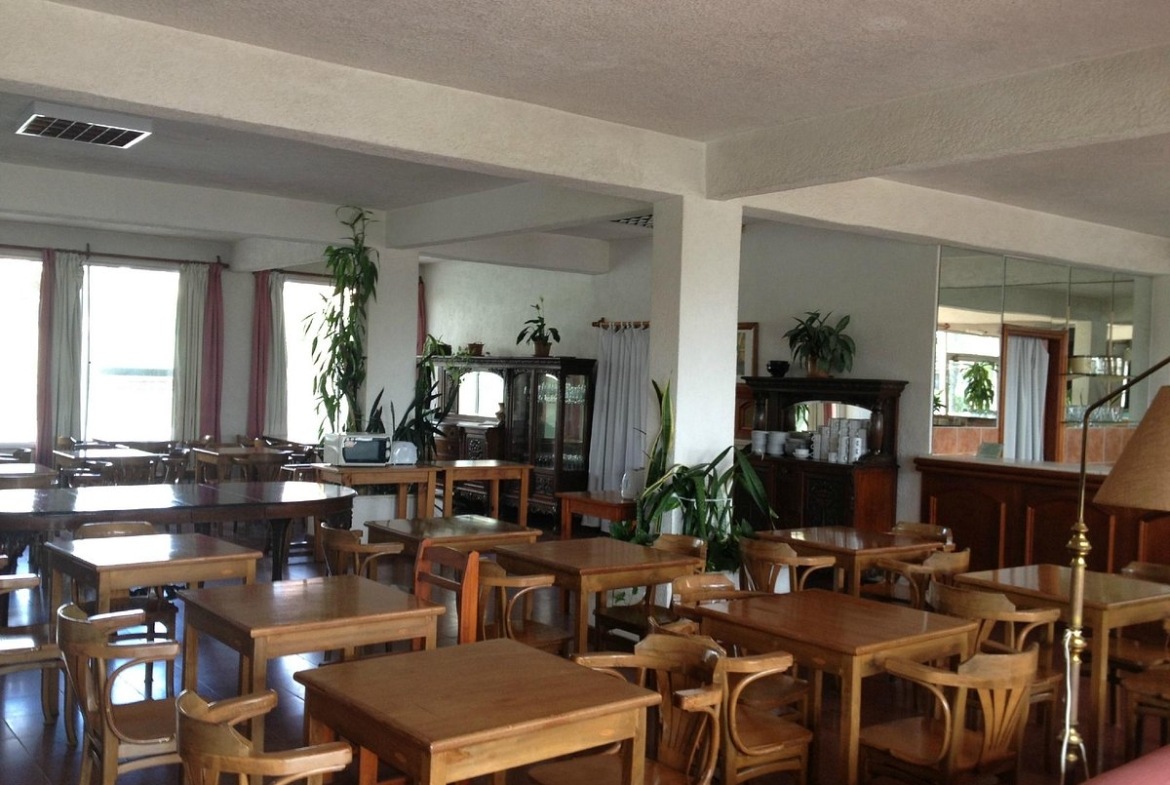 Les Chalets Restaurant
