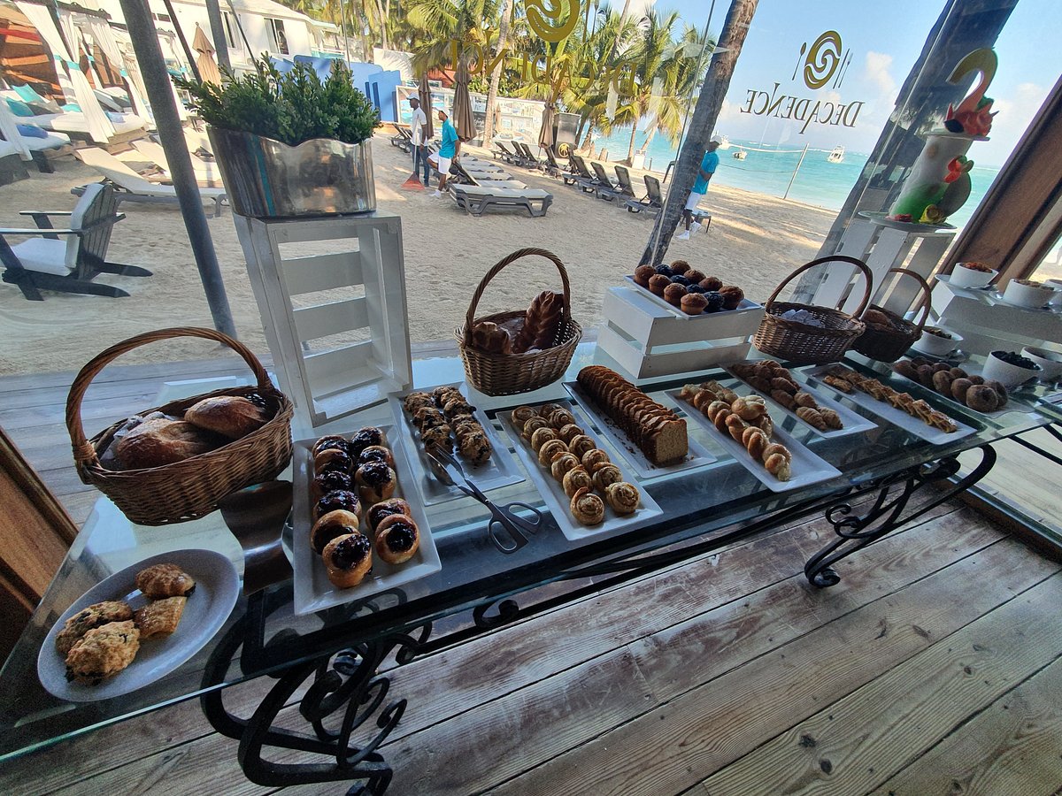 oceanfront dining