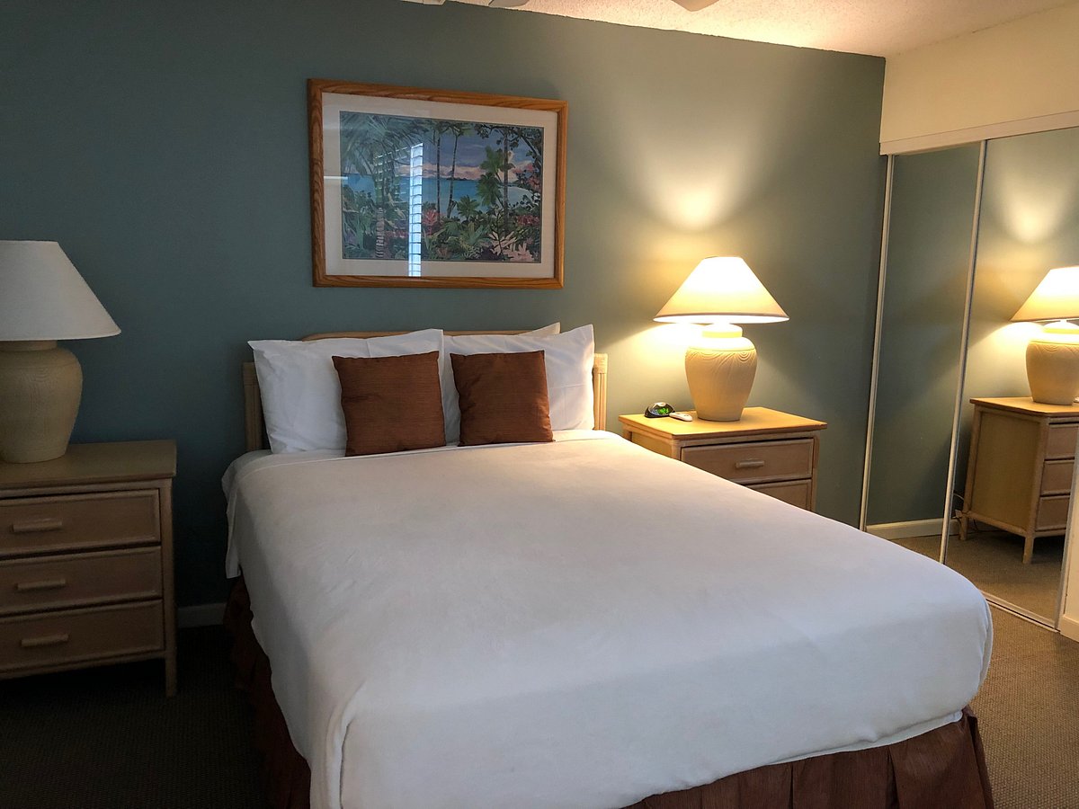 Lifetime In Hawaii bedroom area