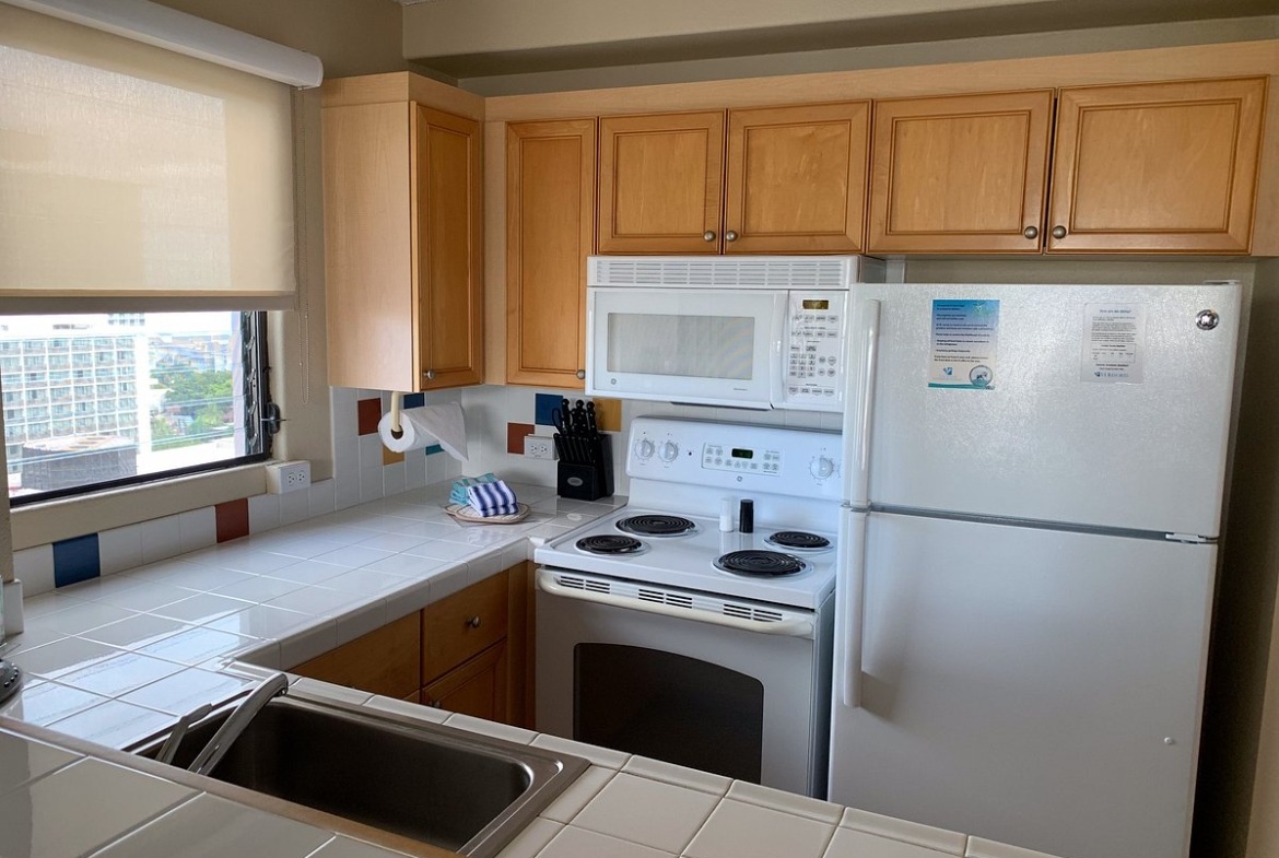 Lifetime In Hawaii kitchen
