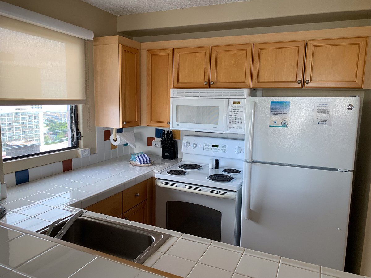 Lifetime In Hawaii kitchen