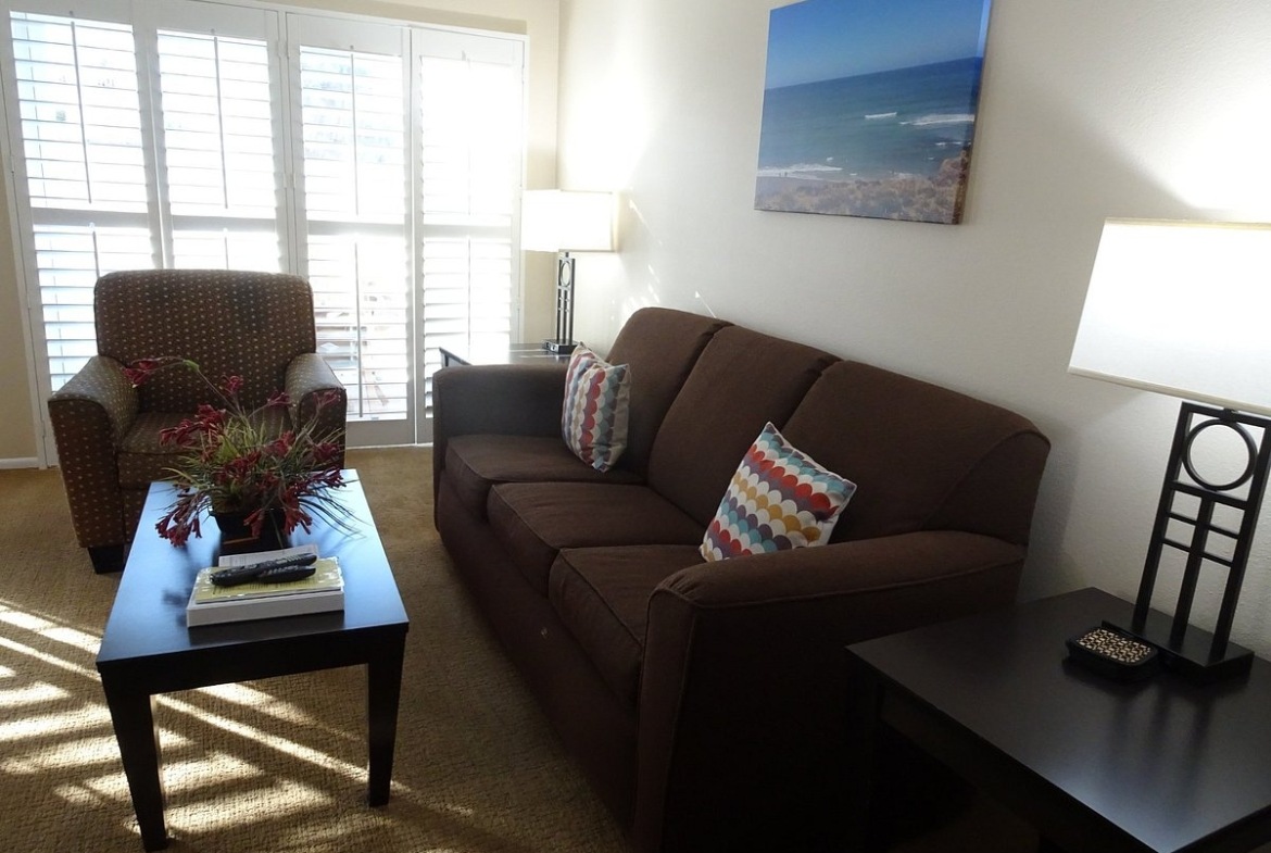 Sand Pebbles Living Area