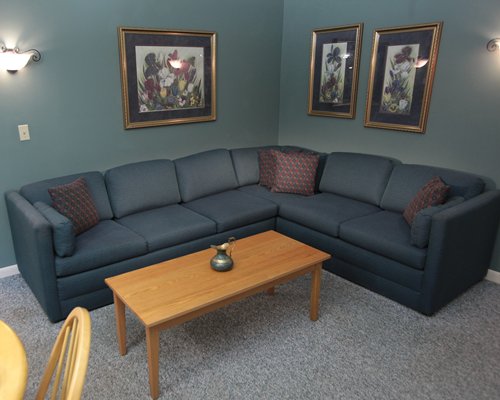 living room at Cedarbrook