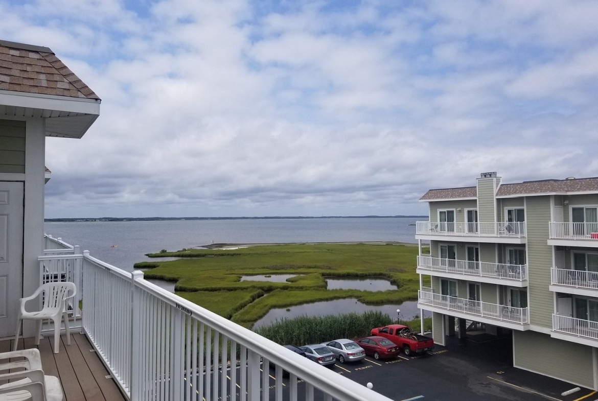 Lucayan balcony