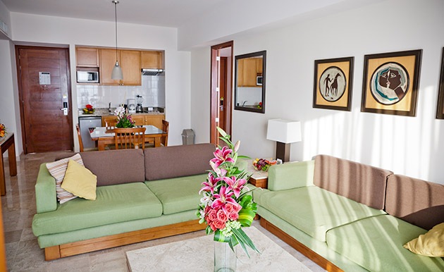 Mayan Palace Regency Mazatlan living room