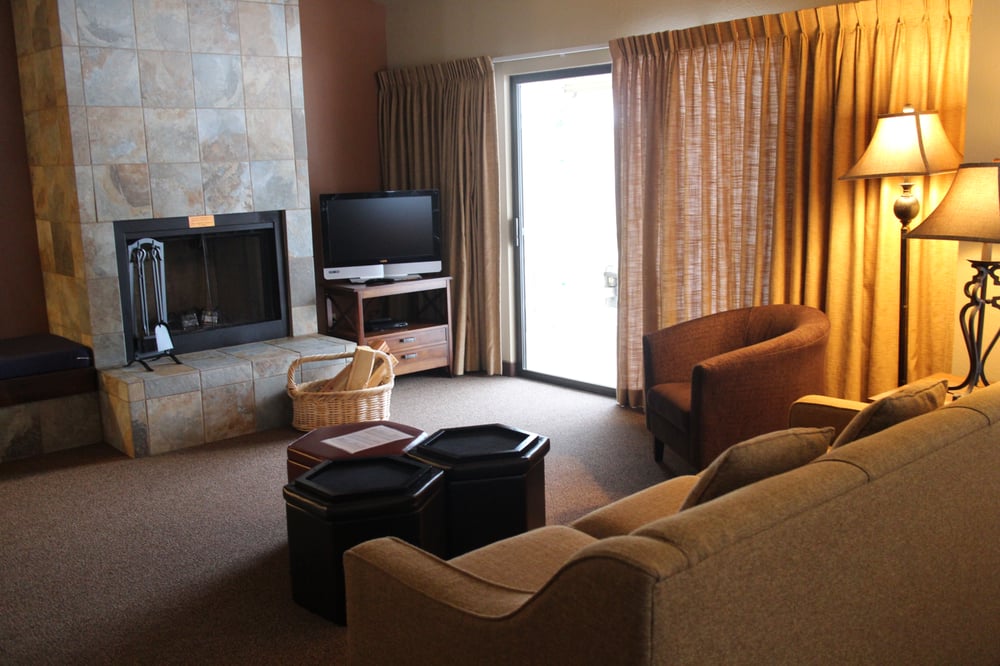 Wapato Point Living Area