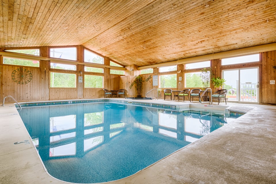 Sea Mist Resort Of Maine Indoor Pool
