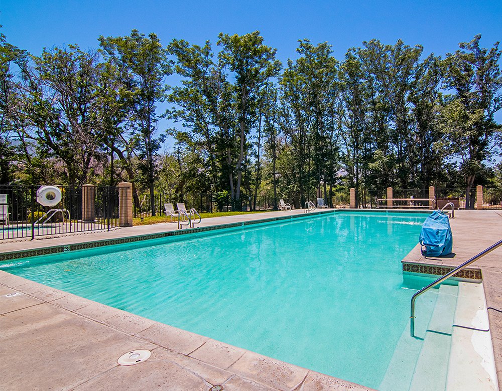 Thousand Trails- Soledad Canyon Pool 2