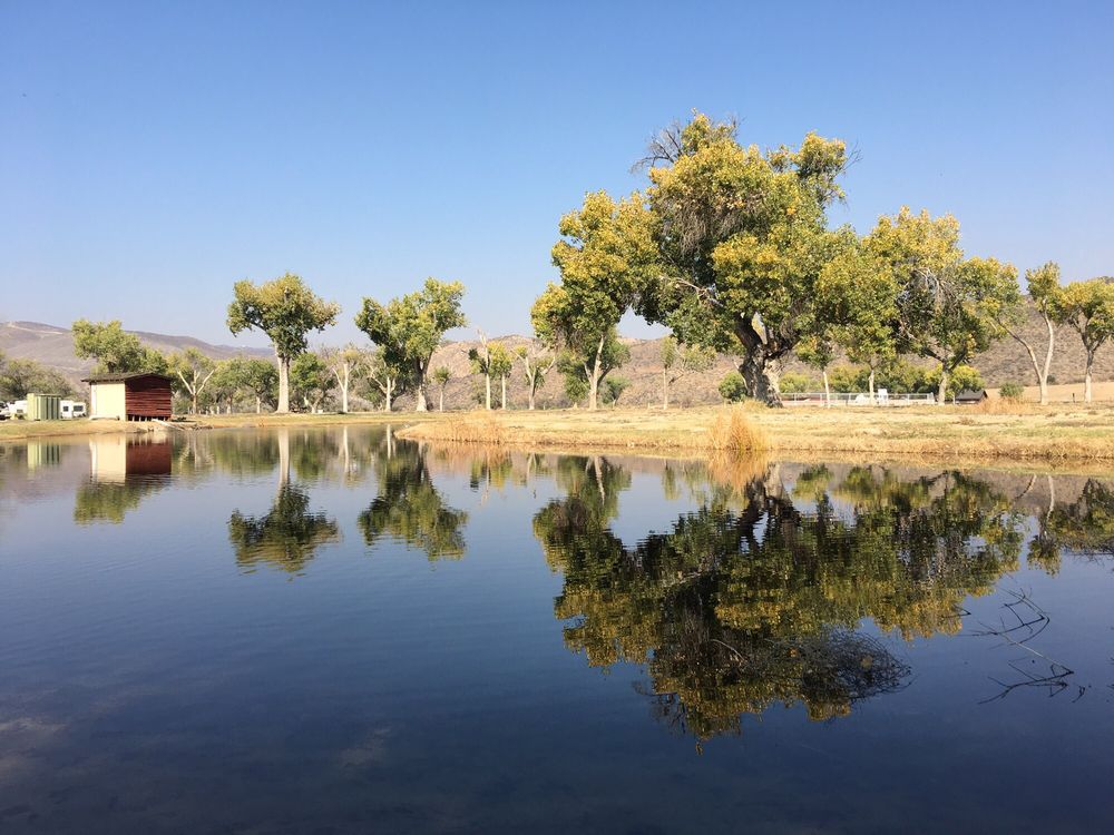 Sundance Meadows- Aguanga Fish Pond