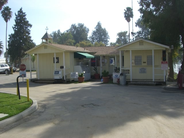 Country Store