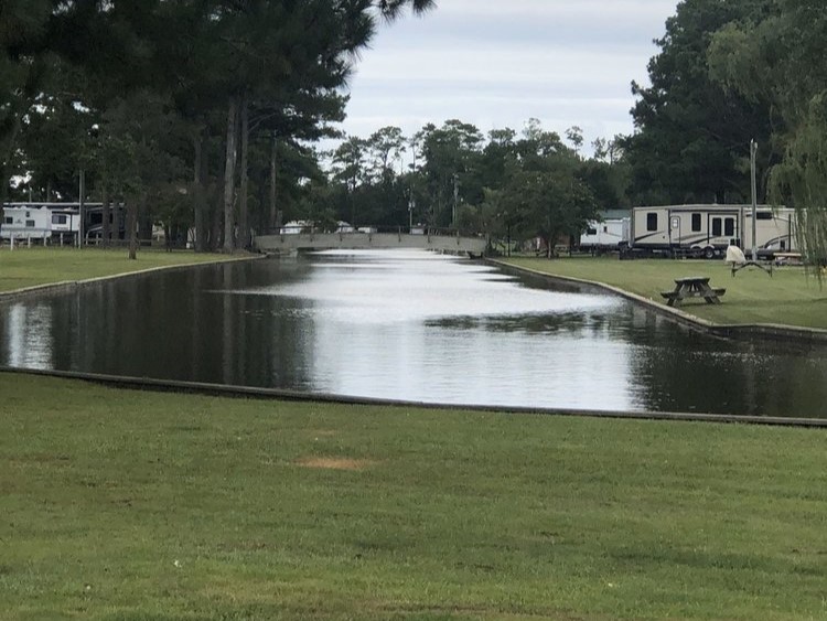 Indian Cove RV Resort water
