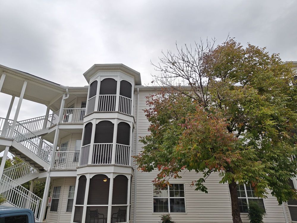 Suites At Fall Creek