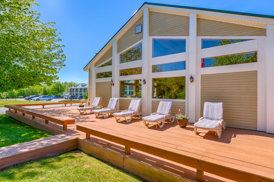 Sea Mist Resort Of Maine Sundeck