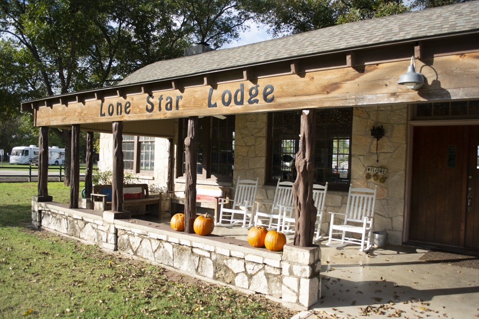 Lone Star Lodge