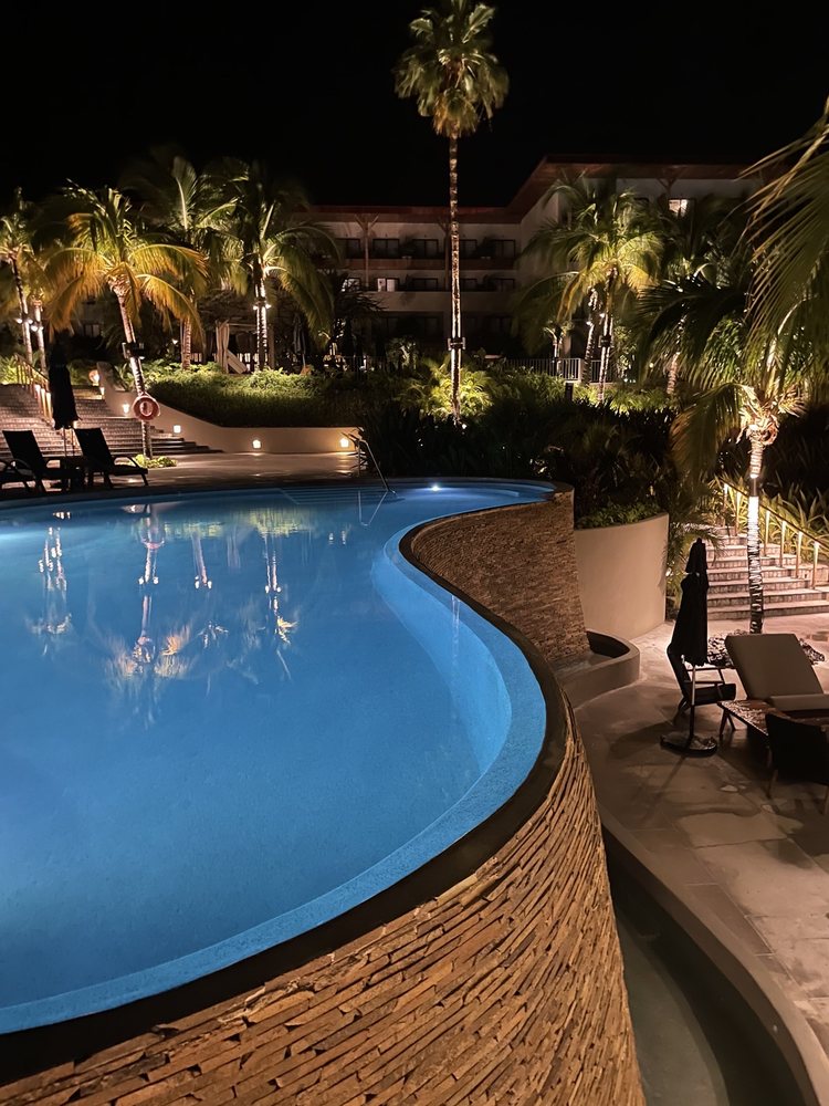 Rancho Banderas Vacation Villas Pool