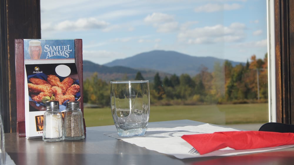 Leisure Life Resort On Moosehead Lake Restaurant