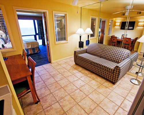 Ocean Sands living room