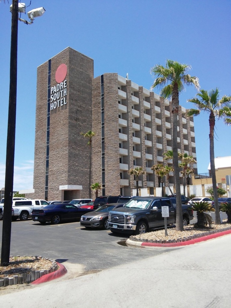 Padre South Hotel And Condominiums