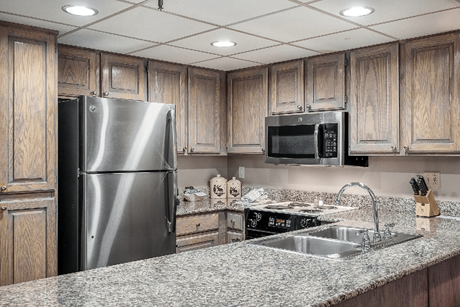 full kitchen