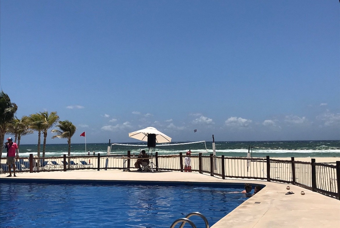 Occidental Allegro Playacar pool