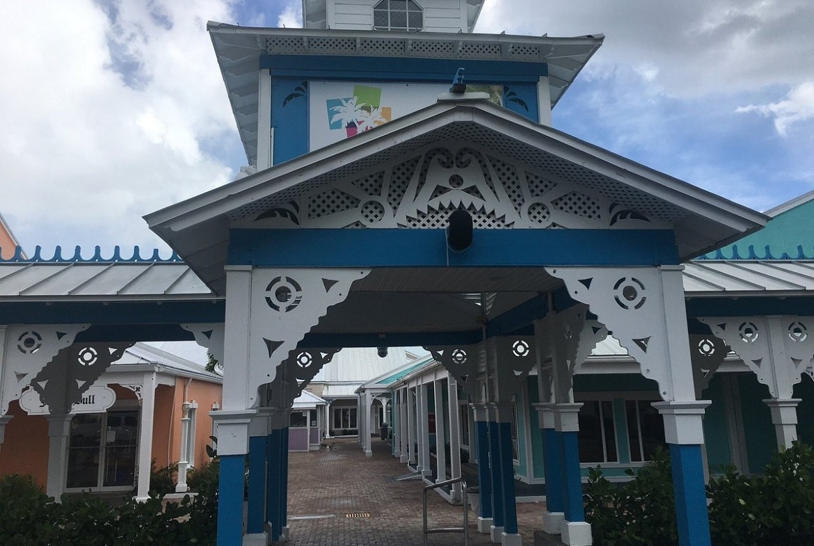 Viva Wyndham Fortuna Beach Exterior