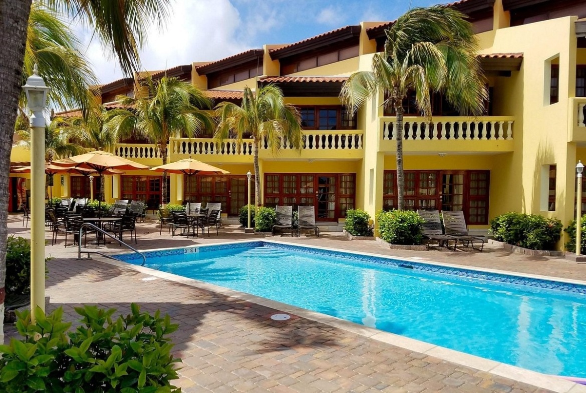 la quinta beach resort pool