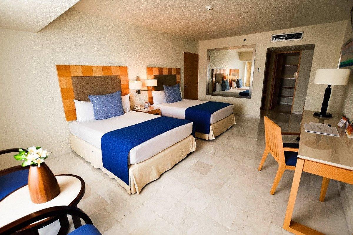 Rhc At Park Royal Piramides Cancun double beds