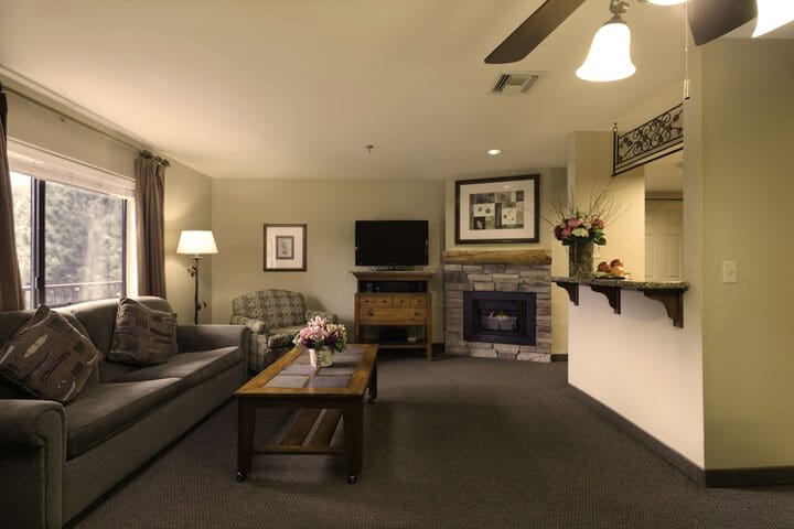 Ridge Crest Living Area