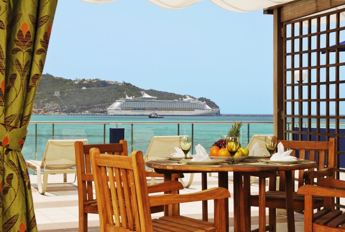 Royal Islander Club Great Bay Restaurant