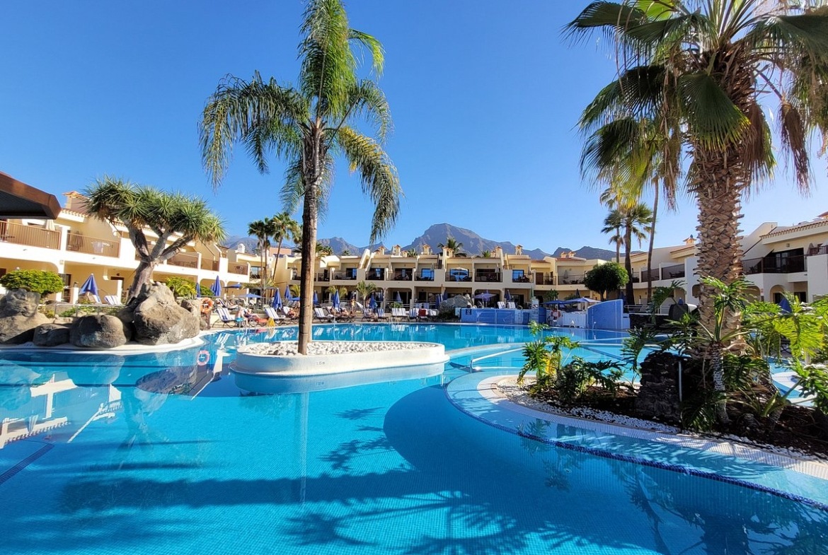 Royal Sunset Beach Club Main