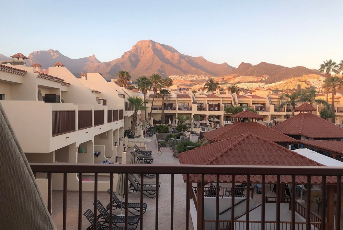 Royal Sunset Beach Mountain View