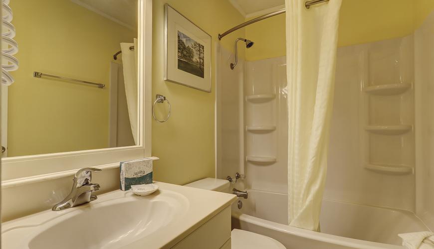 Sands Village At Forest Beach bathroom