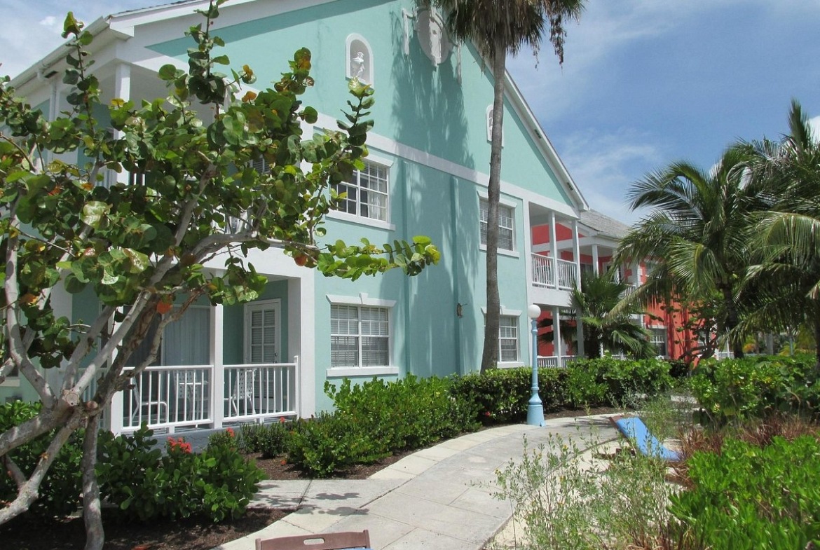Sandyport Beaches Resort