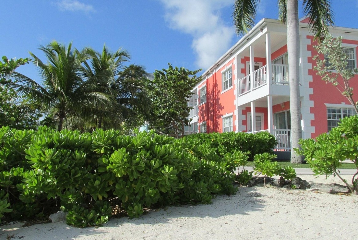 Sandyport Beaches Resort Exterior
