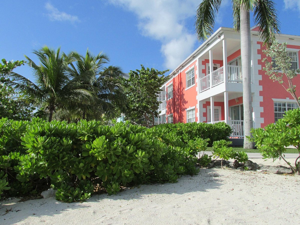 Sandyport Beaches Resort Exterior
