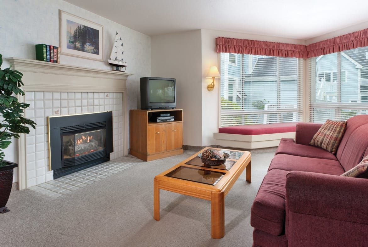 Schooner Landing Living Area