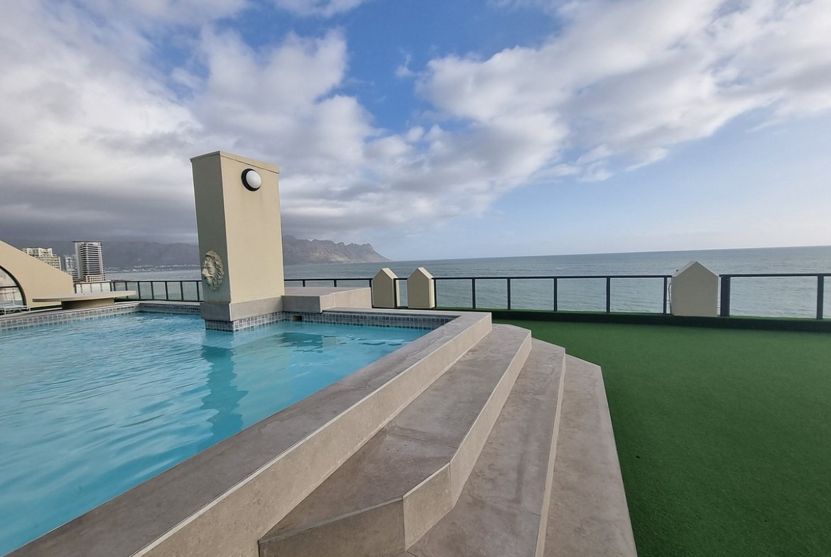 Strand Pavilion Pool