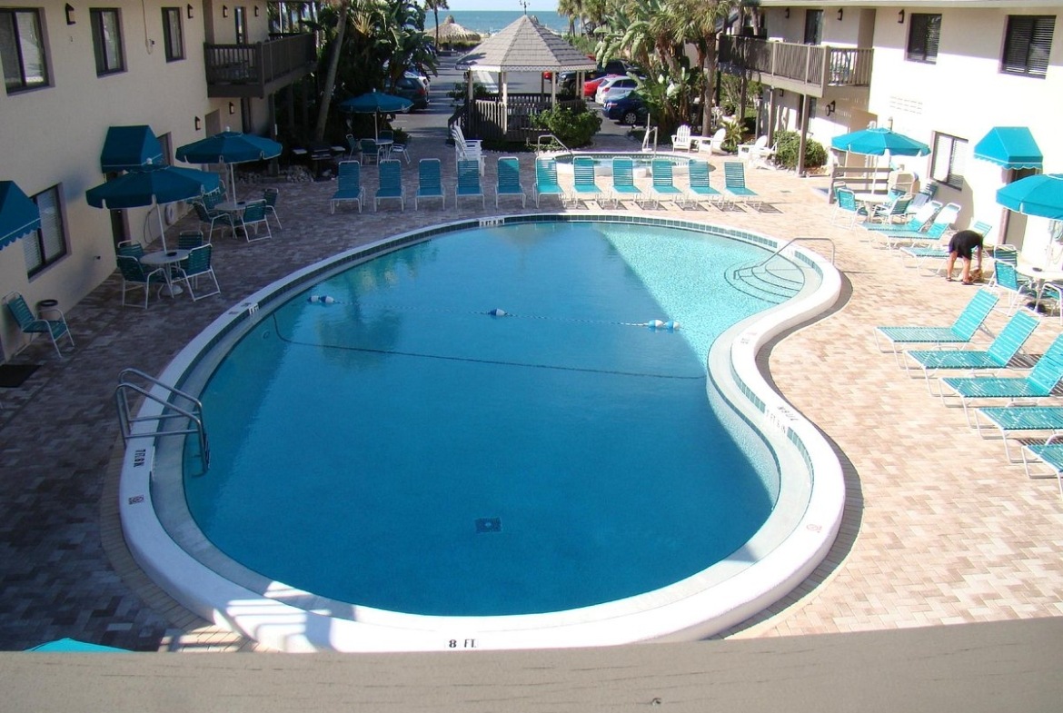 Suntide Beach Club Pool