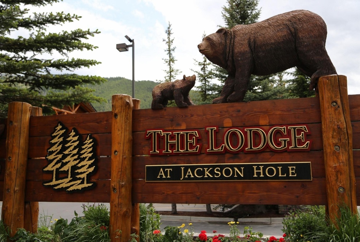 Jackson Hole Lodge sign