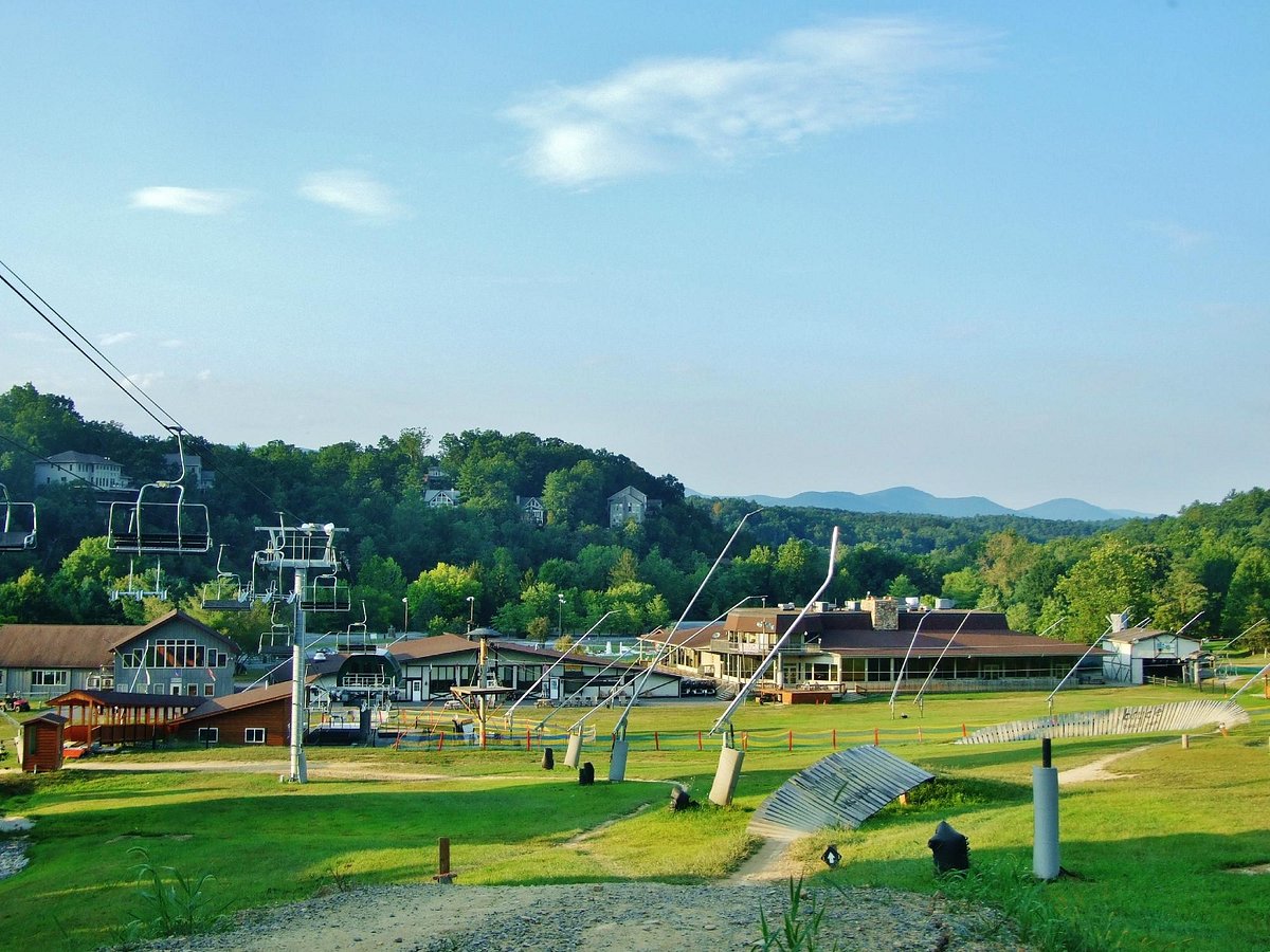 The Pines Ski Lift